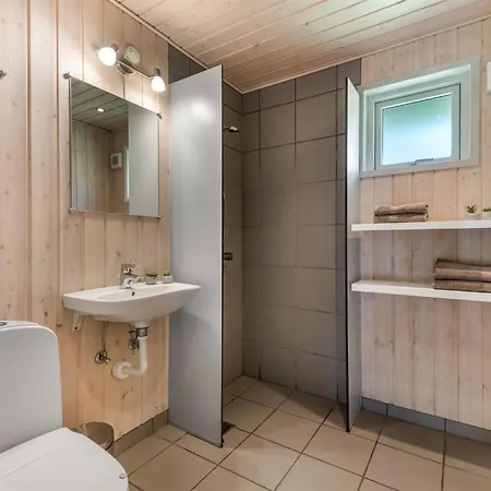 Erika - 900m From The Sea By Interhome